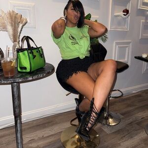 Meet your Posher, Leanda